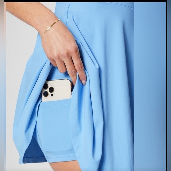 💫NWT Fabletics Women’s Boost Performance Sleevess Dress in Light Blue s - Picture 3 of 13